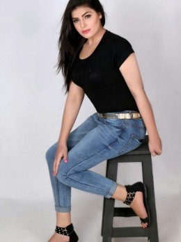Model Nimra - Escort Noor Teen | Girl in Dubai